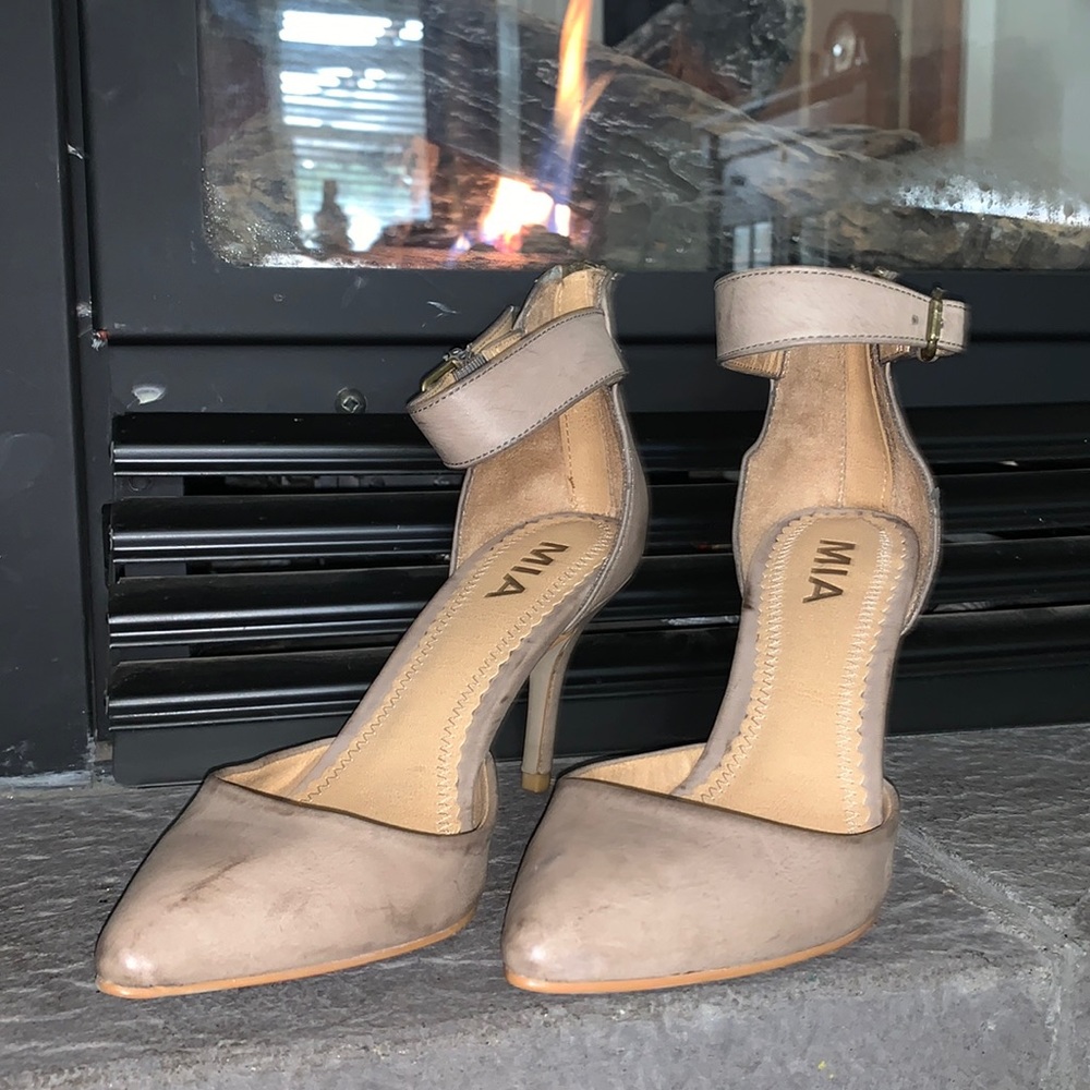 New Tan Mia heels